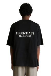เสื้อยืดลายโลโก้ Arch SS24 ของ Fear Of God Essentials
