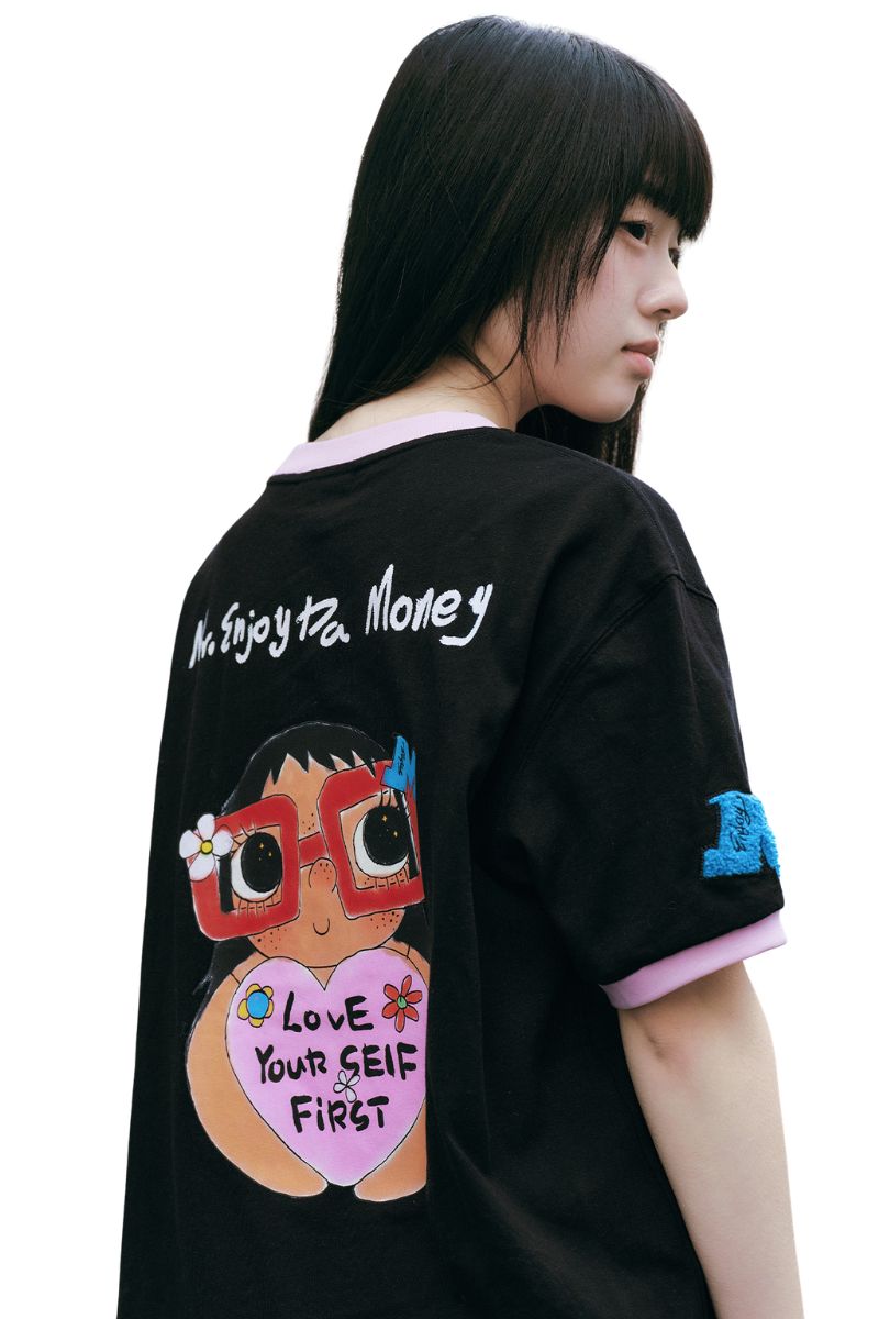 MEDM × YUY Jade Hugging Heart Slogan Contrast Trim Crew Neck Tee