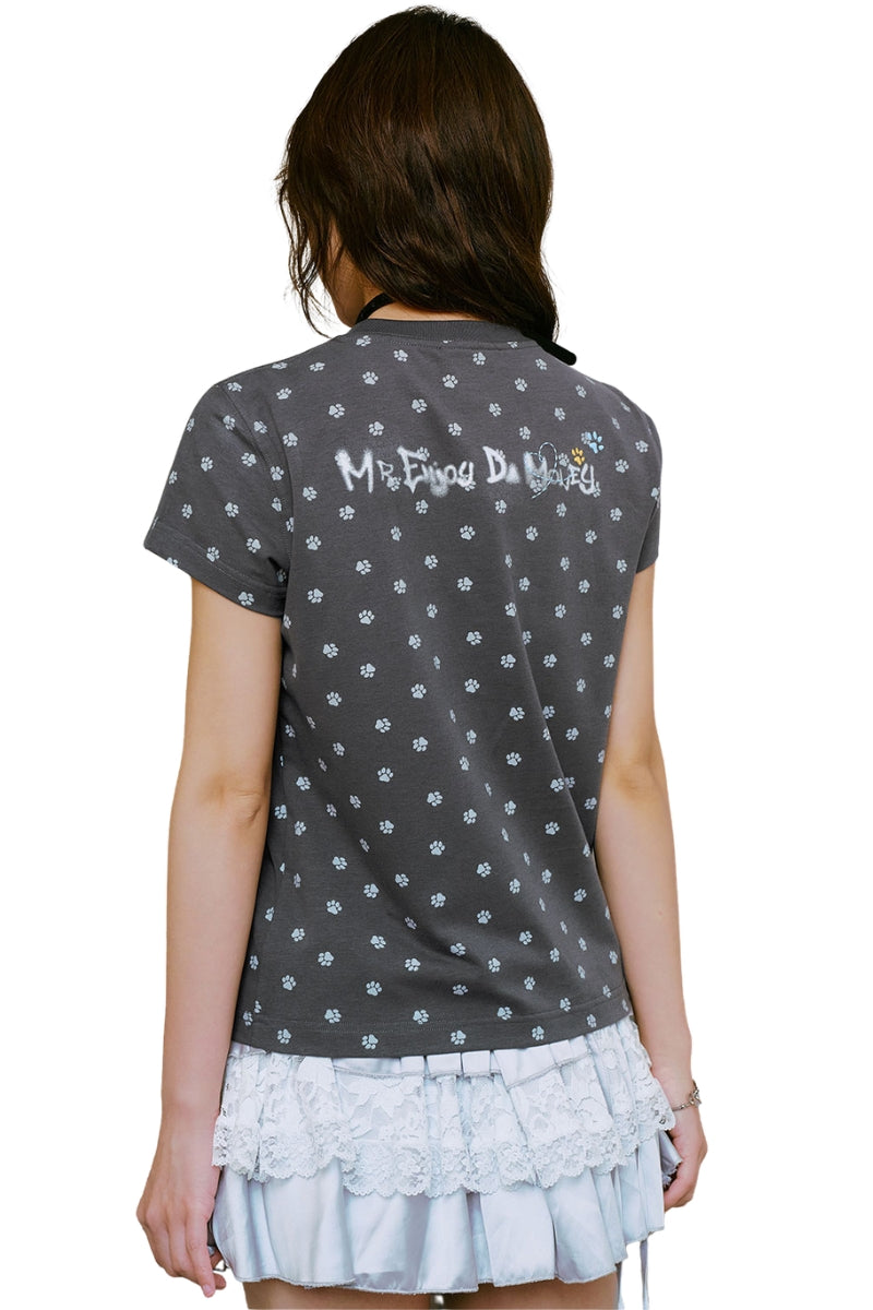 MEDM Cropped V-neck Puppy Paw All Over Print Women's Slim Tee