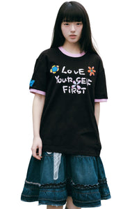 MEDM × YUY Jade Hugging Heart Slogan Contrast Trim Crew Neck Tee