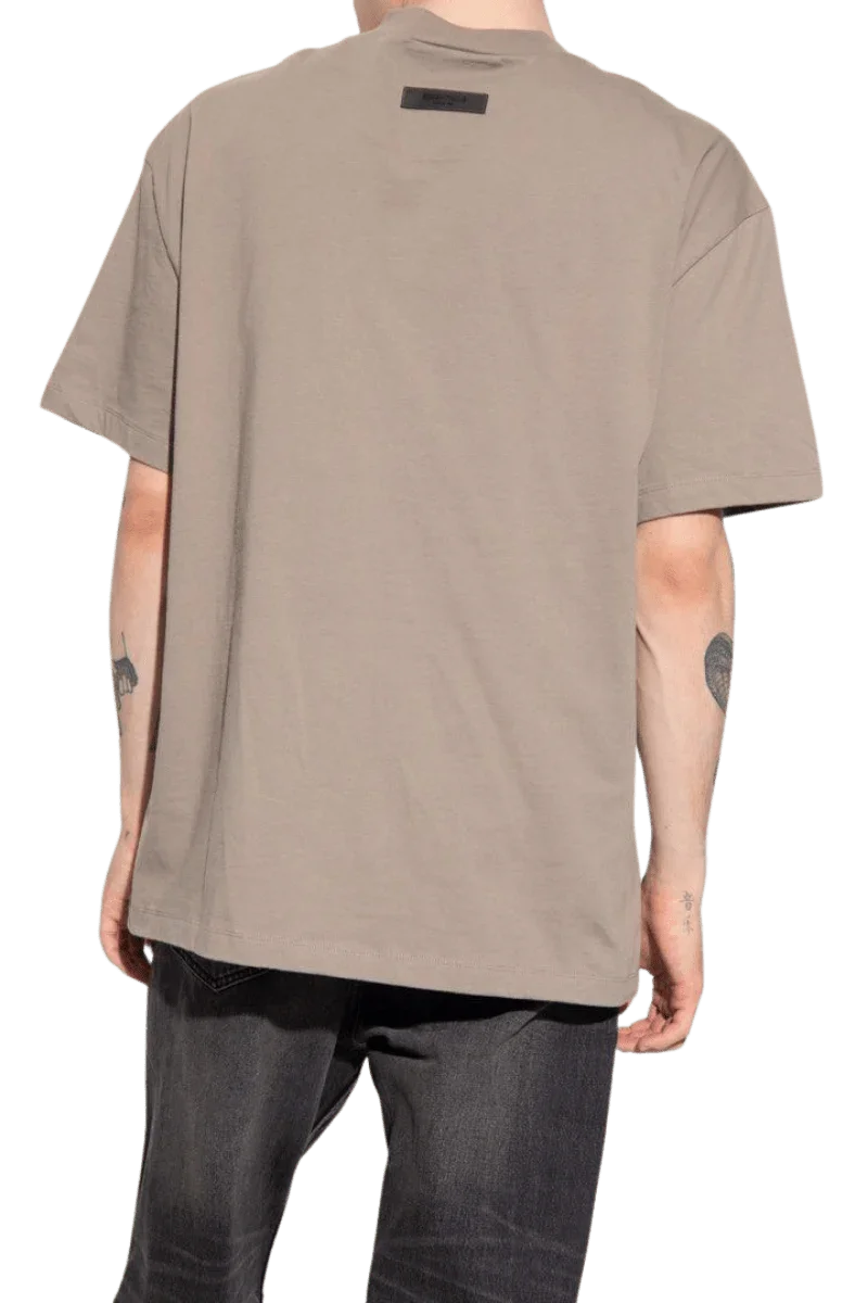 ShaLaoBan SS22 Tee in taupe with a minimalist design and short sleeves for casual wear