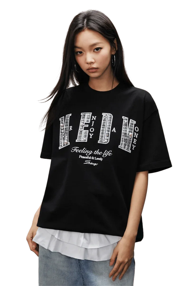 MEDM SS25 Small Pearl Tee in Black with Bold Graphic Design for Stylish Casual Looks