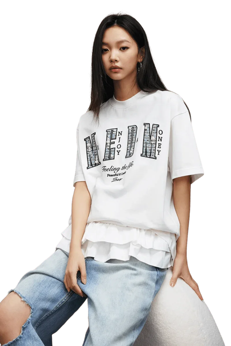 MEDM SS25 Small Pearl Tee in white with layered design and graphic print for a stylish look