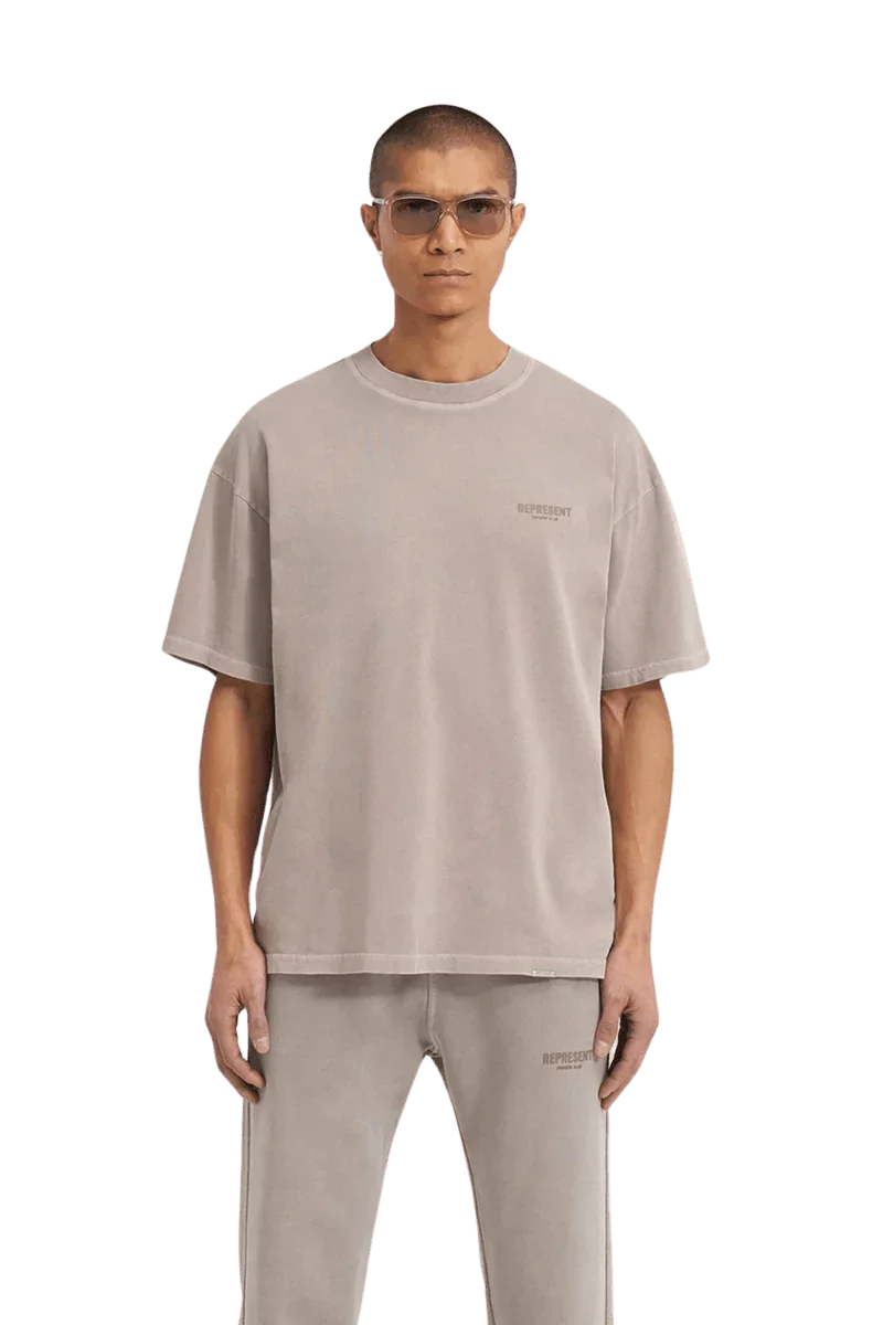 SS24 Owners Club Rubber Logo T-Shirt in light gray, featuring a relaxed fit and premium fabric